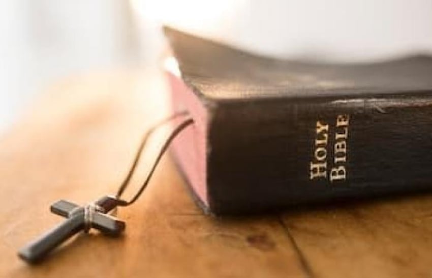 Prohíben la Biblia en un distrito escolar de Estados Unidos