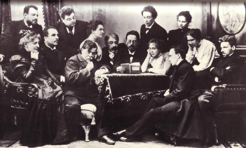 Chéjov lee La gaviota a los artistas del Teatro de Arte de Moscú.