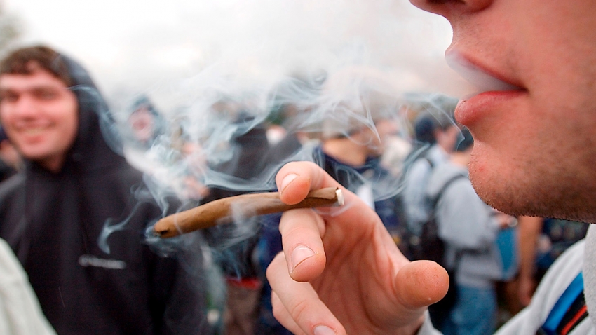 Editorial: Los efectos de la legalización de la Marihuana - 25/10/18
