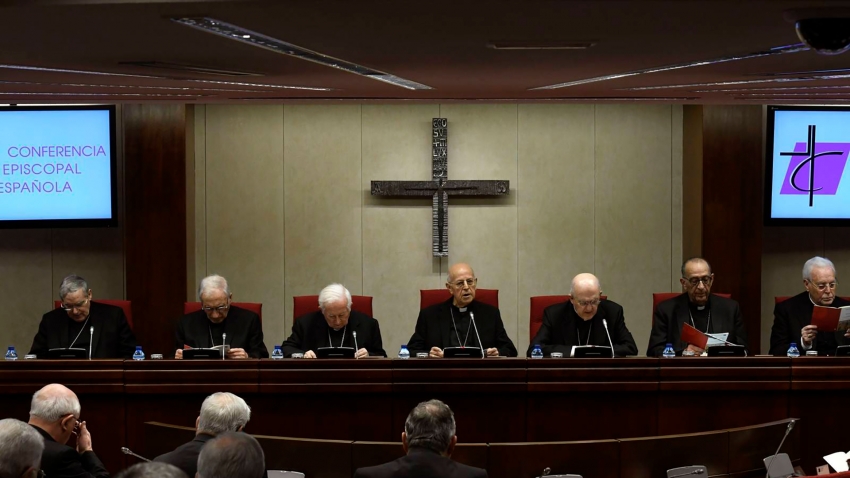 Editorial: La Iglesia Católica se prepara para el cambio de régimen en España - 07/05/20