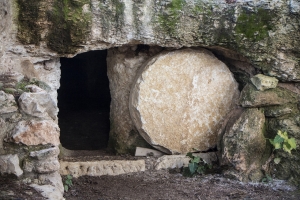 Marcos, un evangelio para los gentiles (XXIX): 15: 42-16: 8: aquel prodigioso día de domingo (I): la tumba vacía